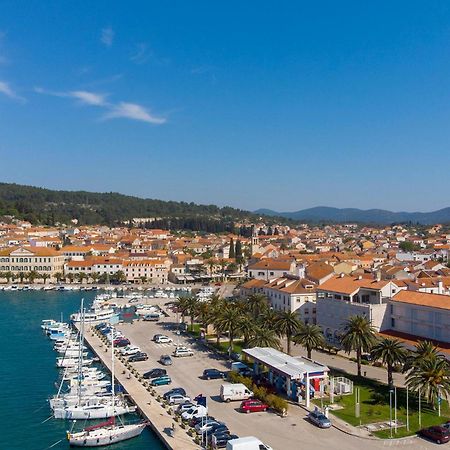 Beautiful Apartment In Vela Luka With Wifi 外观 照片