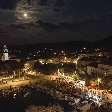 Beautiful Apartment In Vela Luka With Wifi 外观 照片