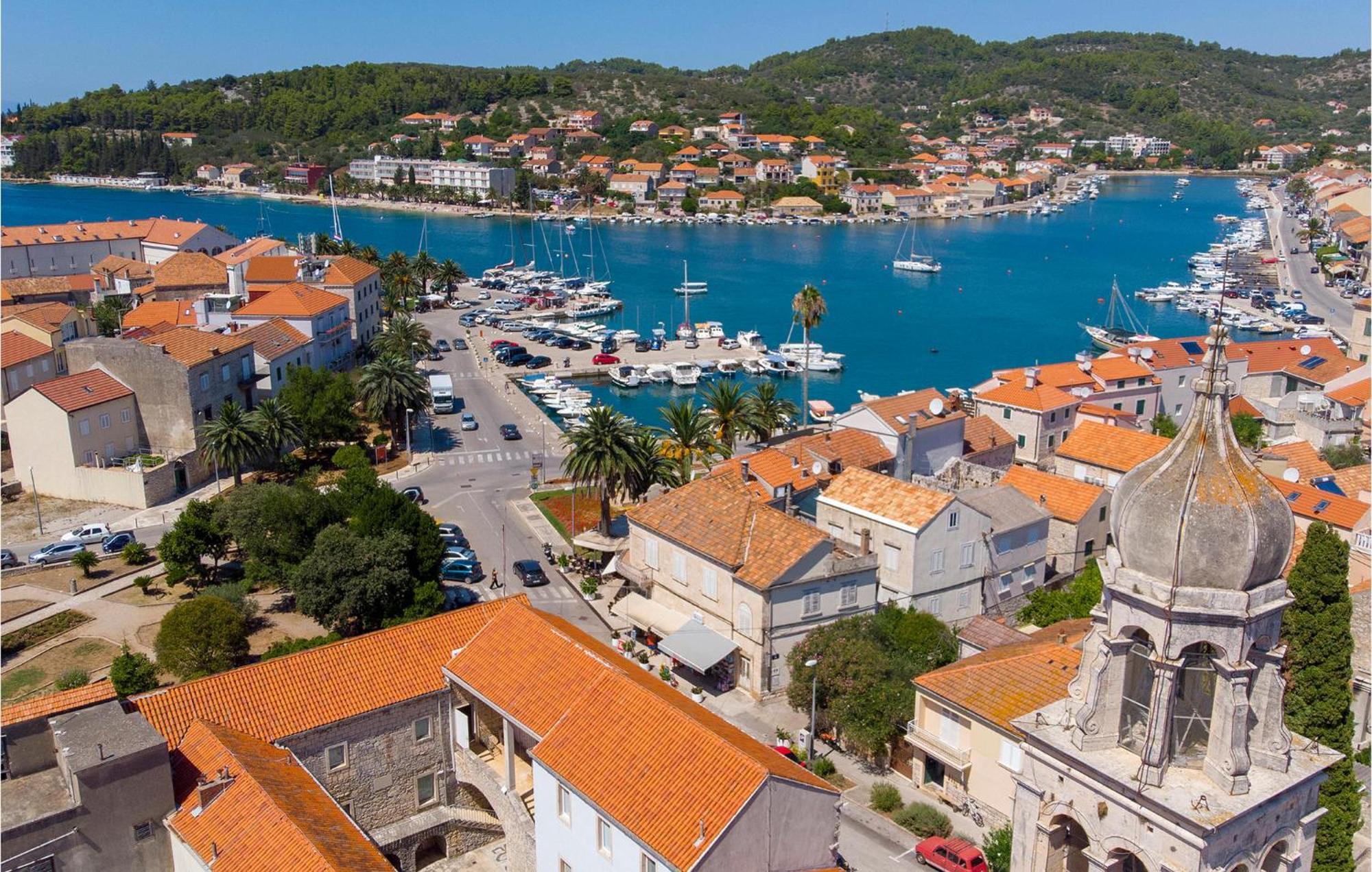 Beautiful Apartment In Vela Luka With Wifi 外观 照片